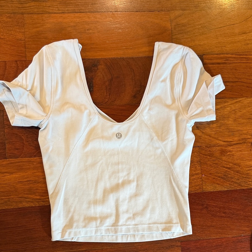 Women's White Lululemon Crop Top